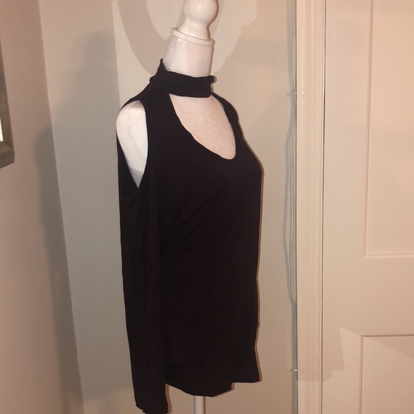 Mock neck, cold shoulder, v neck eggplant long sleeve top - Picture 3 of 4